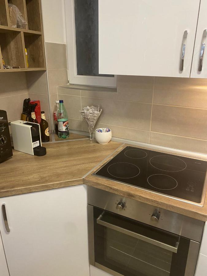 Sandra Ni Exteriör bild