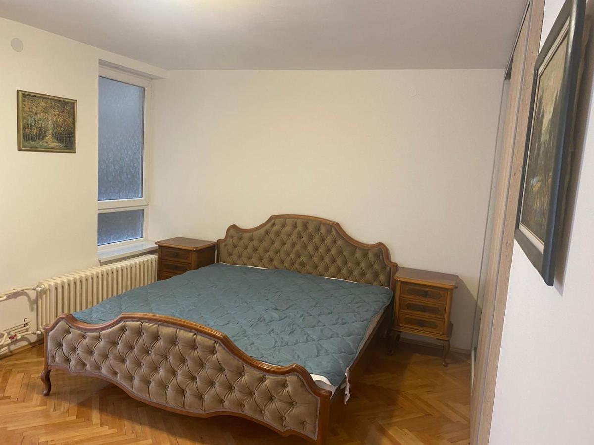 Sandra Ni Exteriör bild